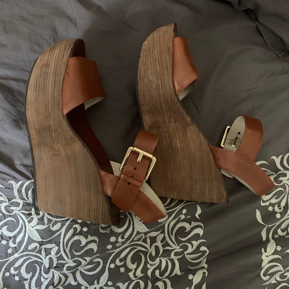 Micheal Kors Wedges - Picture 1 of 4